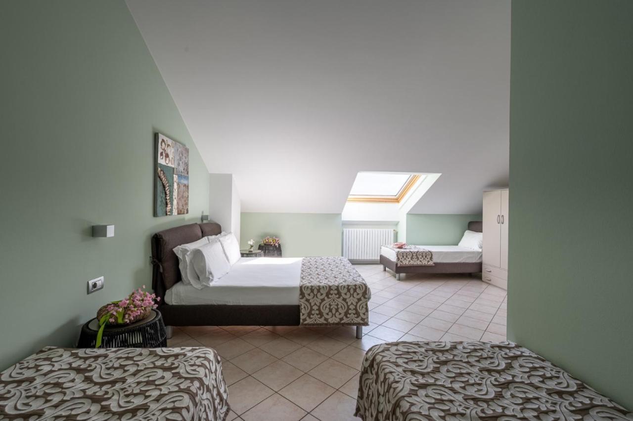 Villa Vittoria With Private Heated Pool & Shared Sauna - Bellagio Village Residence Oliveto Lario 外观 照片