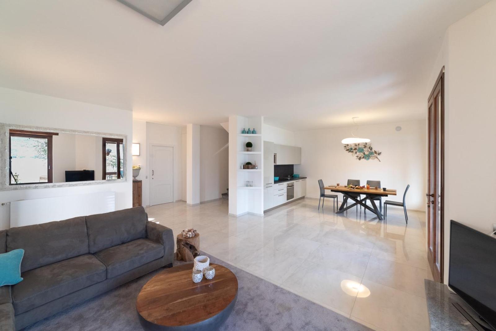 Villa Vittoria With Private Heated Pool & Shared Sauna - Bellagio Village Residence Oliveto Lario 外观 照片