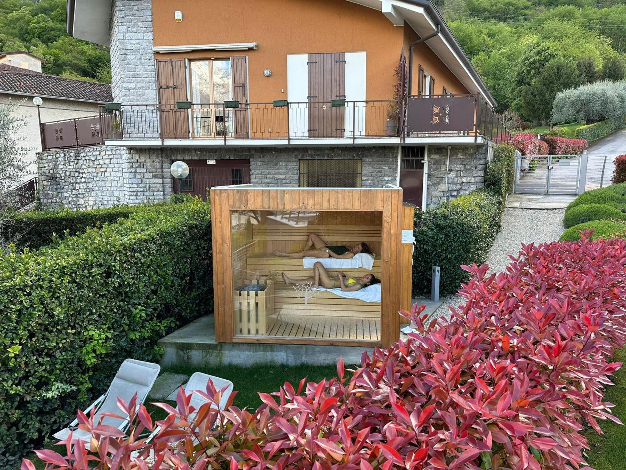 Villa Vittoria With Private Heated Pool & Shared Sauna - Bellagio Village Residence Oliveto Lario 外观 照片